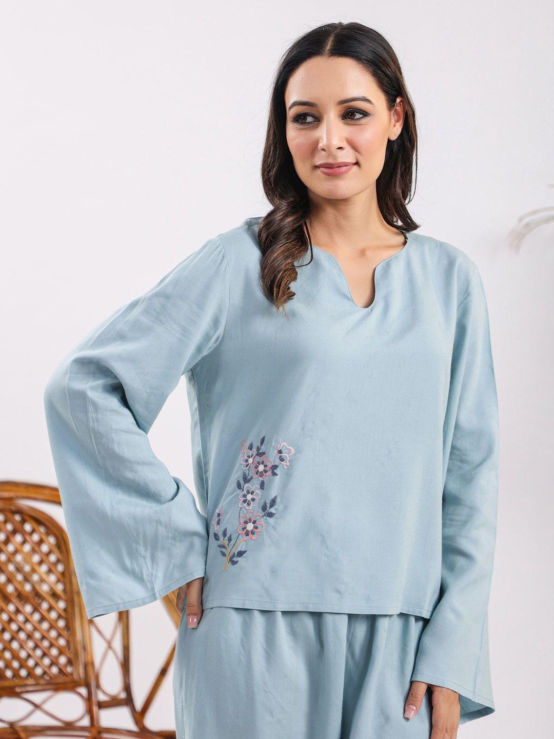 sanskrutihomes modal v-neck top with pyjamas