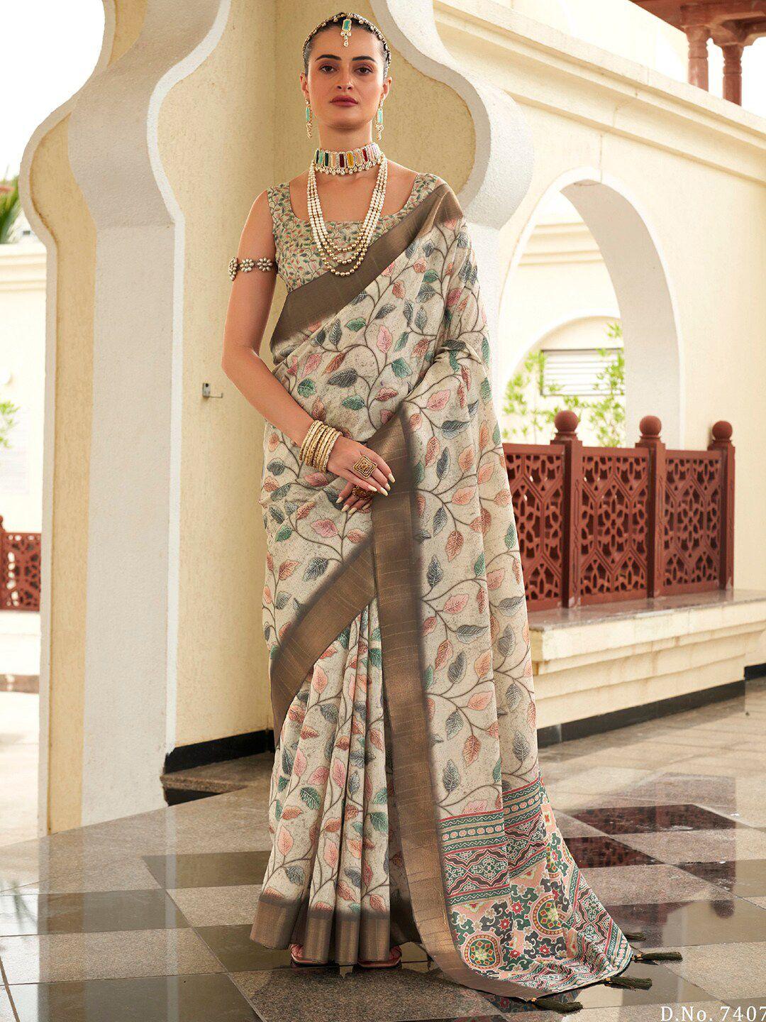 saree mall off white & gold-toned floral zari silk blend sungudi sarees