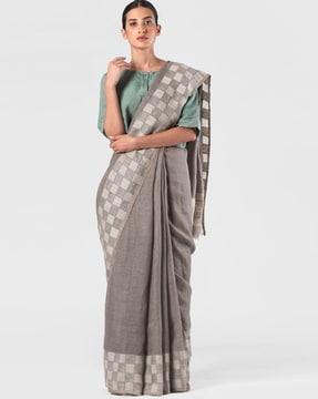 saree with checked border