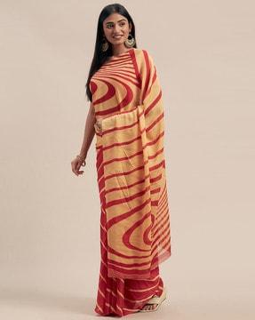 saree with geometric print detail