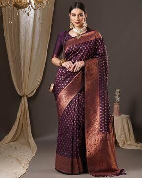saree with leaf woven motifs