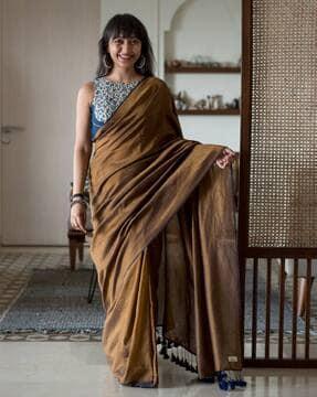 saree with tassels accent