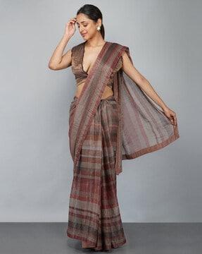 saree with textured detail