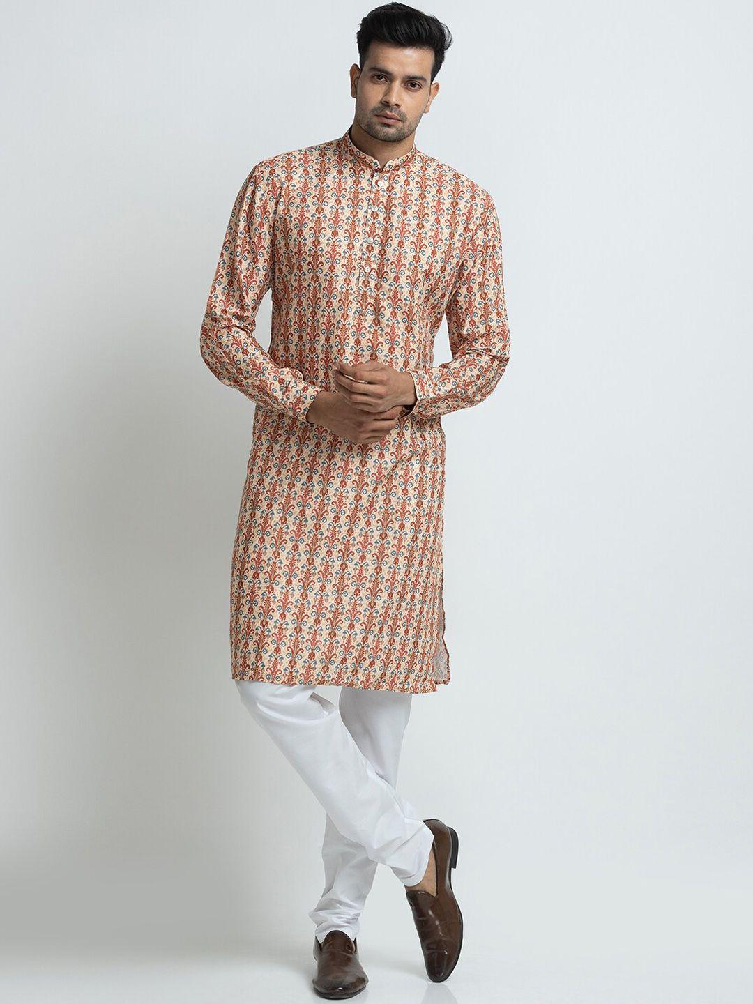 sarvamohan men off white ethnic motifs printed kurta with pyjama set