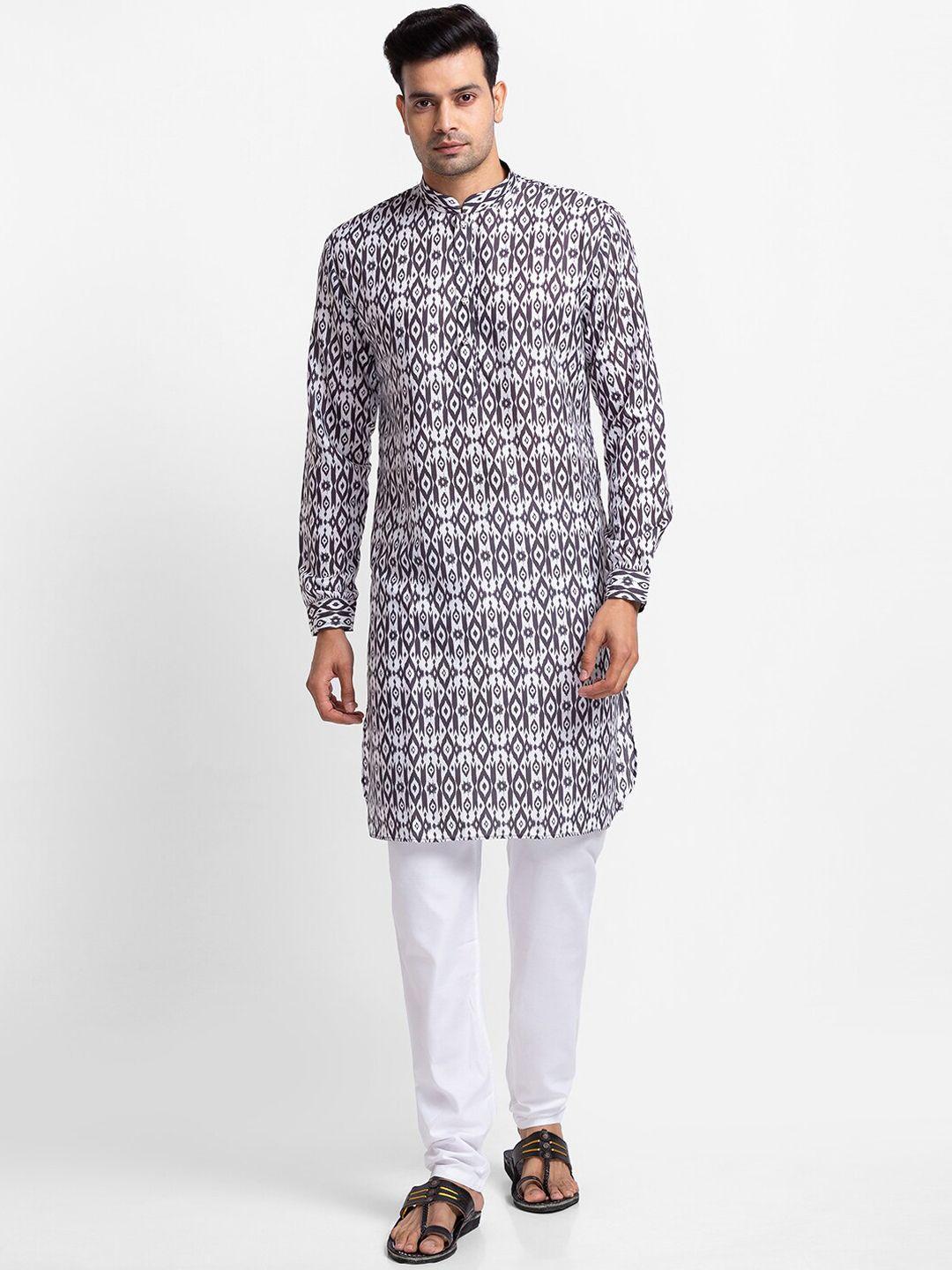 sarvamohan men black ethnic motifs printed kurta with churidar