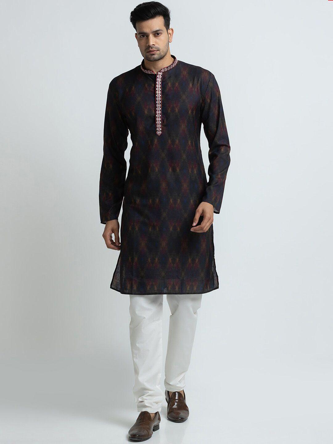 sarvamohan men maroon kurta with pyjamas