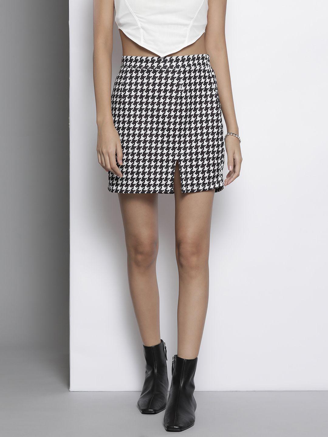 sassafras black & white geometrical knit mini skirt