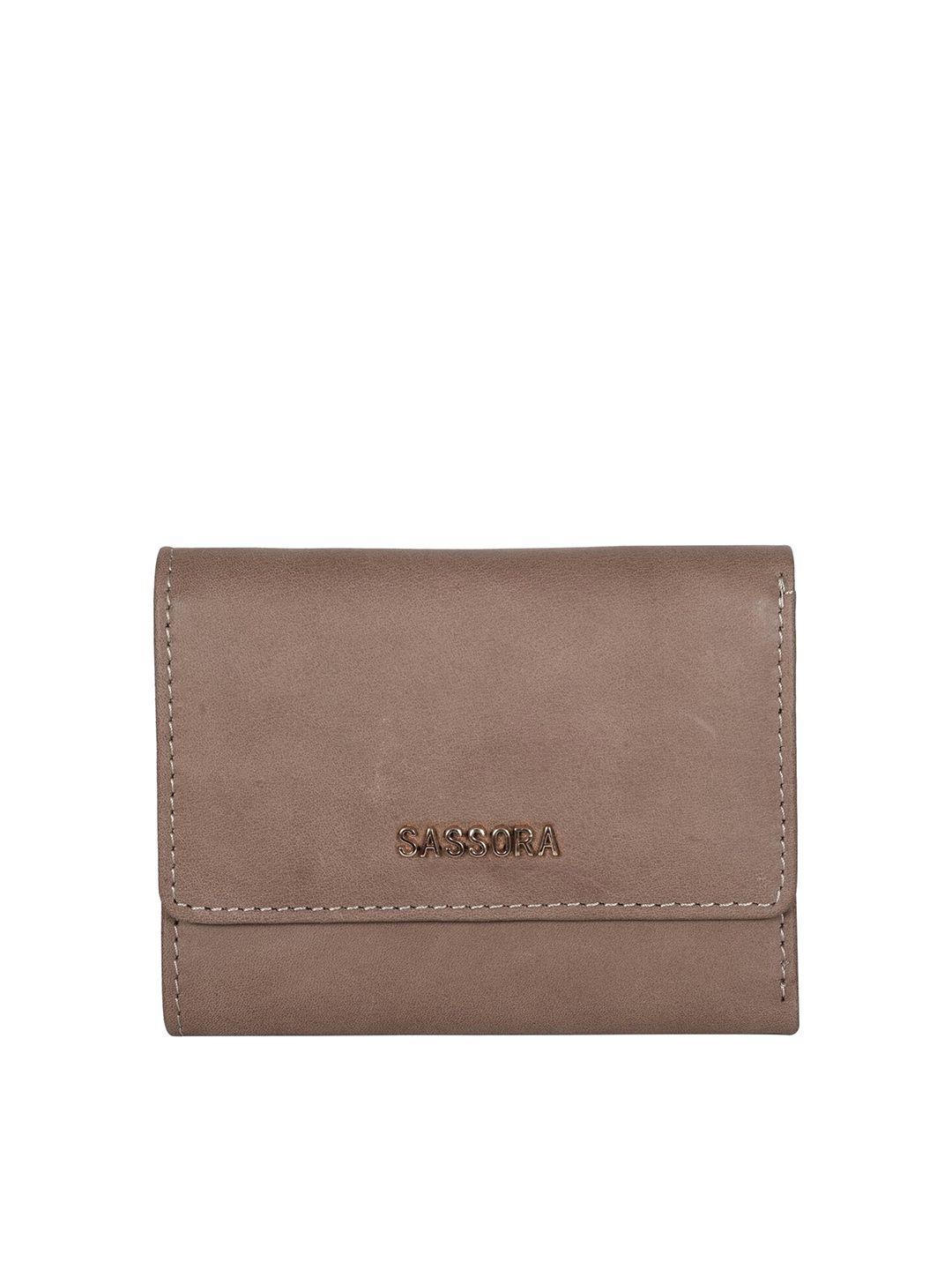 sassora women beige zip detail leather two fold wallet