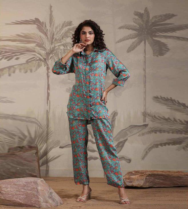 scakhi blue satin floral print top with pant co-ord set