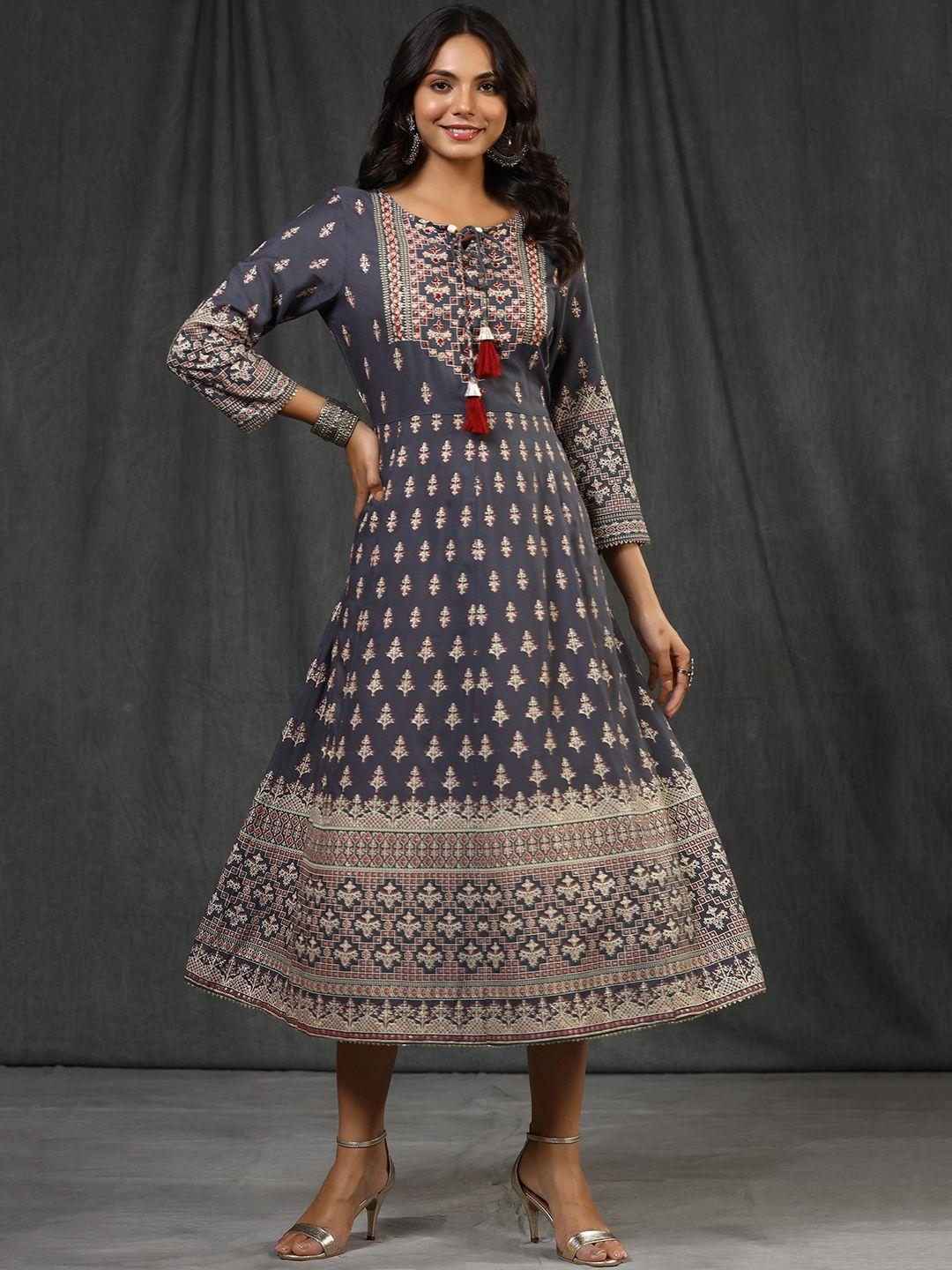 scakhi women grey & beige ethnic motifs printed anarkali dress