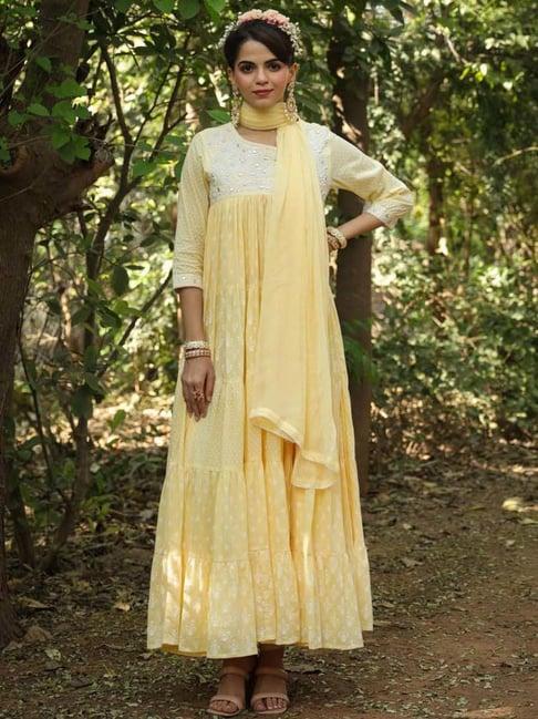 scakhi yellow cotton printed maxi gown with dupatta