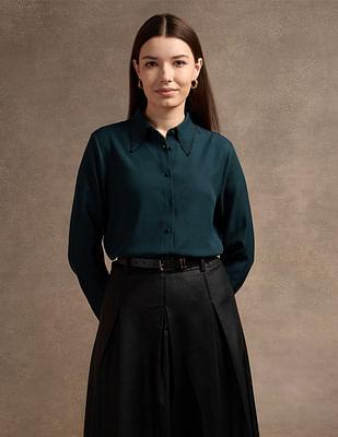 scallop collar crepe shirt