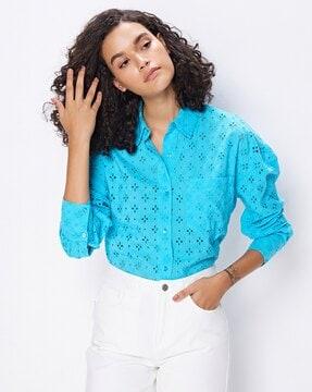 schiffli embroidered longline shirt with patch pocket