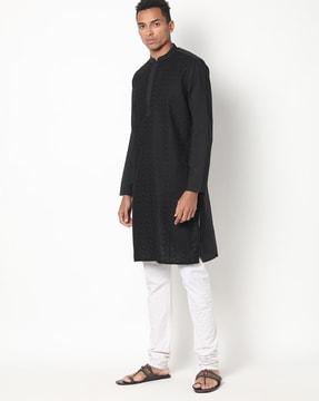 schiffli kurta with insert pockets