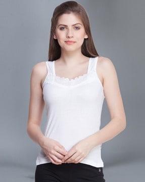 scoop-neck camisole with side slits