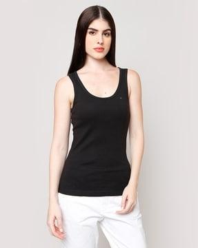 scoop-neck tank top