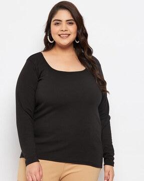 scoop-neck top with full-sleeves