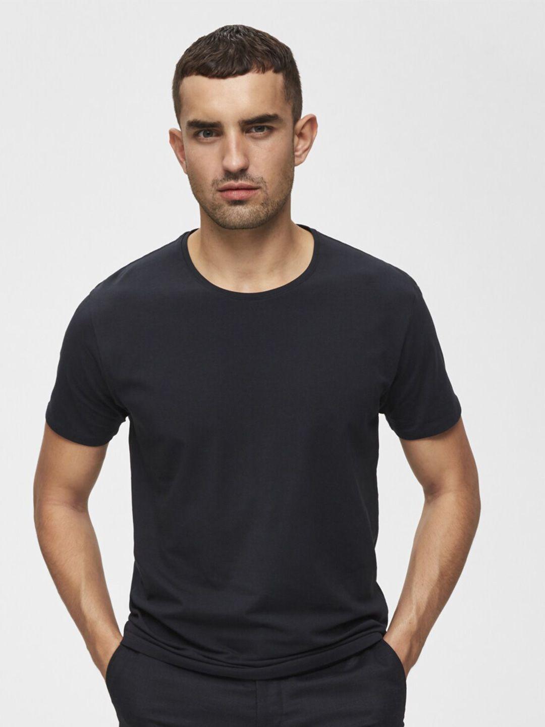 selected men black solid t-shirt