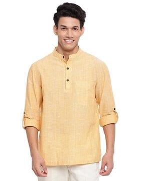 self-design short kurta with patch pocket