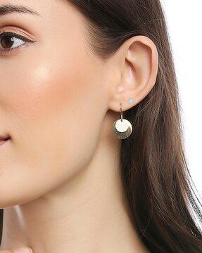 set of 16 gold-plated stud earrings