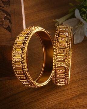 set of 2 gold-plated stone-studded bangles
