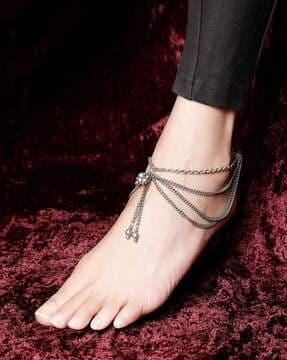 set of 2 women silver-plated anklets with buckle closure