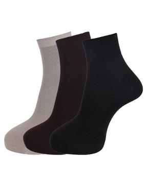 set of 3 ankle-length socks