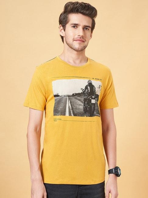sf jeans by pantaloons mustard cotton slim fit printed t-shirt