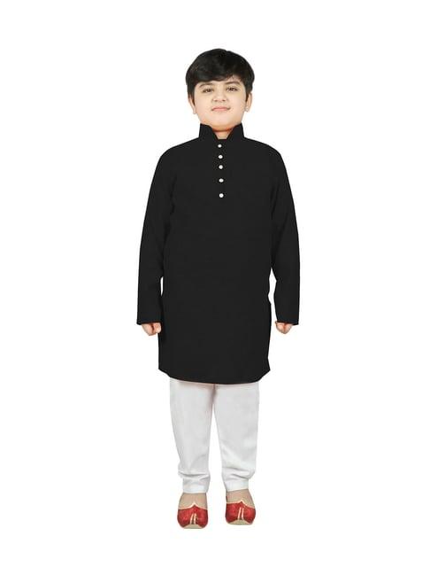 sg yuvraj kids black & white solid kurta with pyjamas