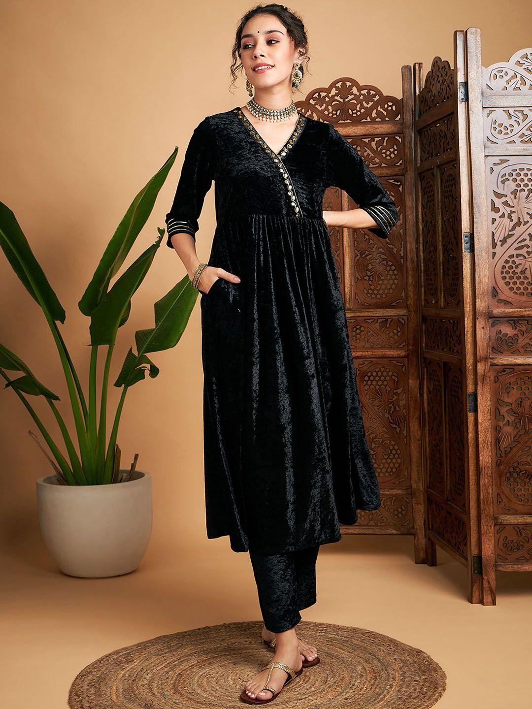 shae by sassafras ethnic motifs embroidered thread work velvet straight kurta