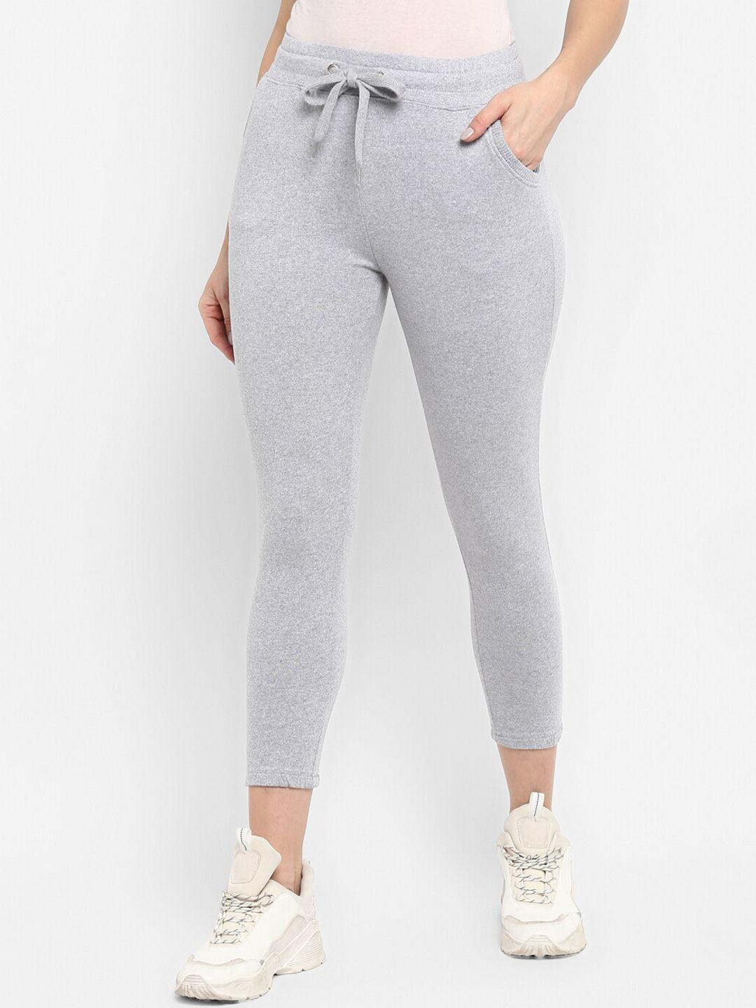 sharktribe women grey melange solid cotton track pant