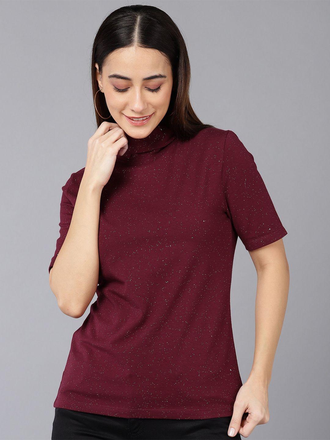 sharktribe women maroon printed slim fit cotton t-shirt