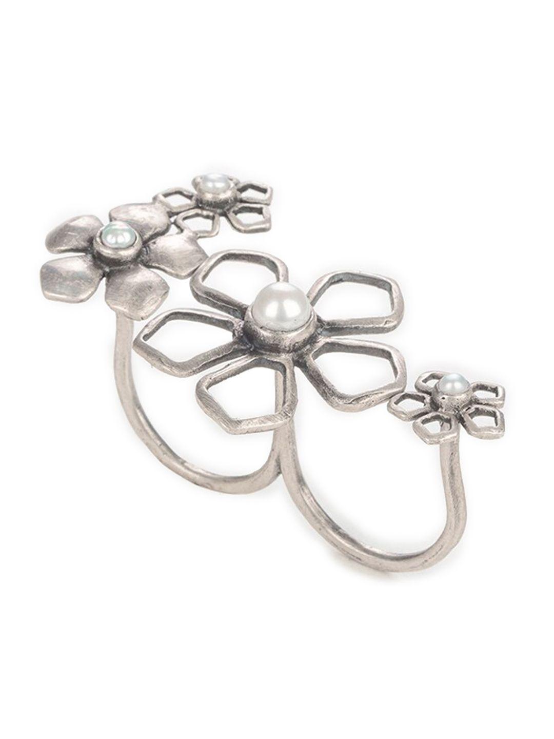 shaya oxidised silver-toned & white beaded handcrafted betty finger ring