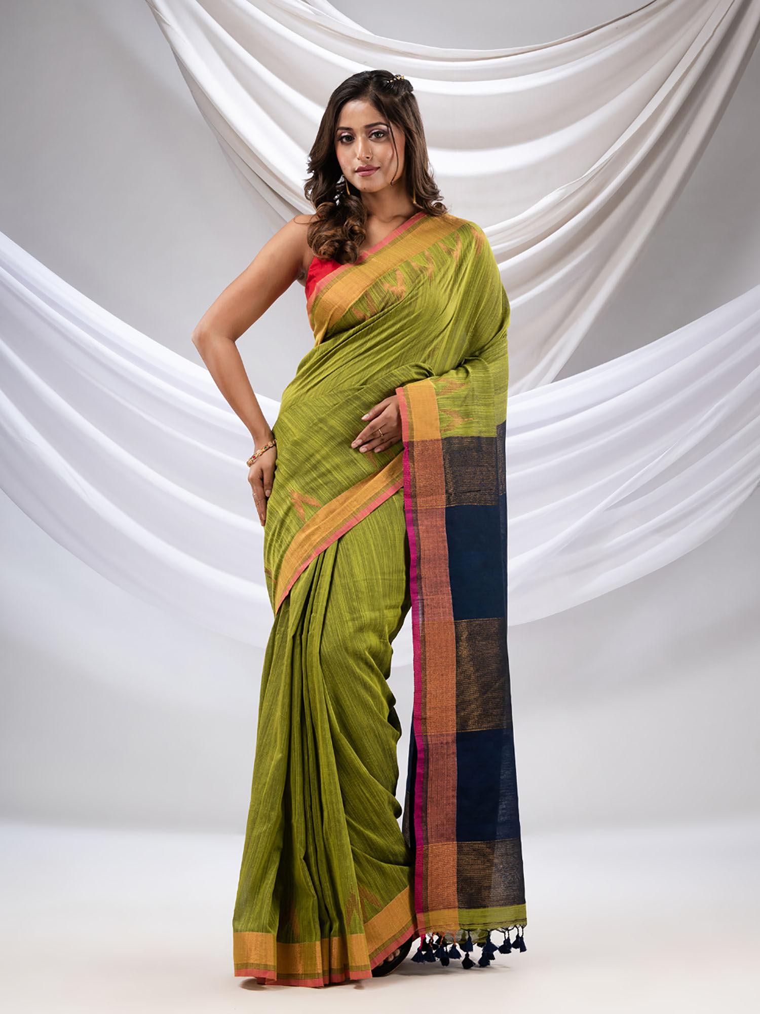 sheen green cotton handwoven saree with zari borders with unstitched blouse