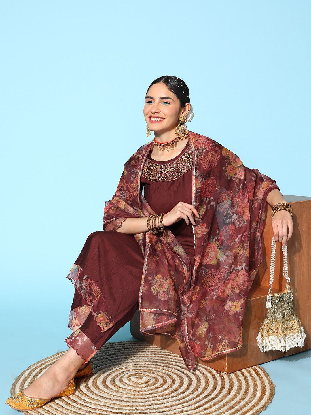 shewill women maroon floral embroidered gotta patti kurta with trousers & with dupatta