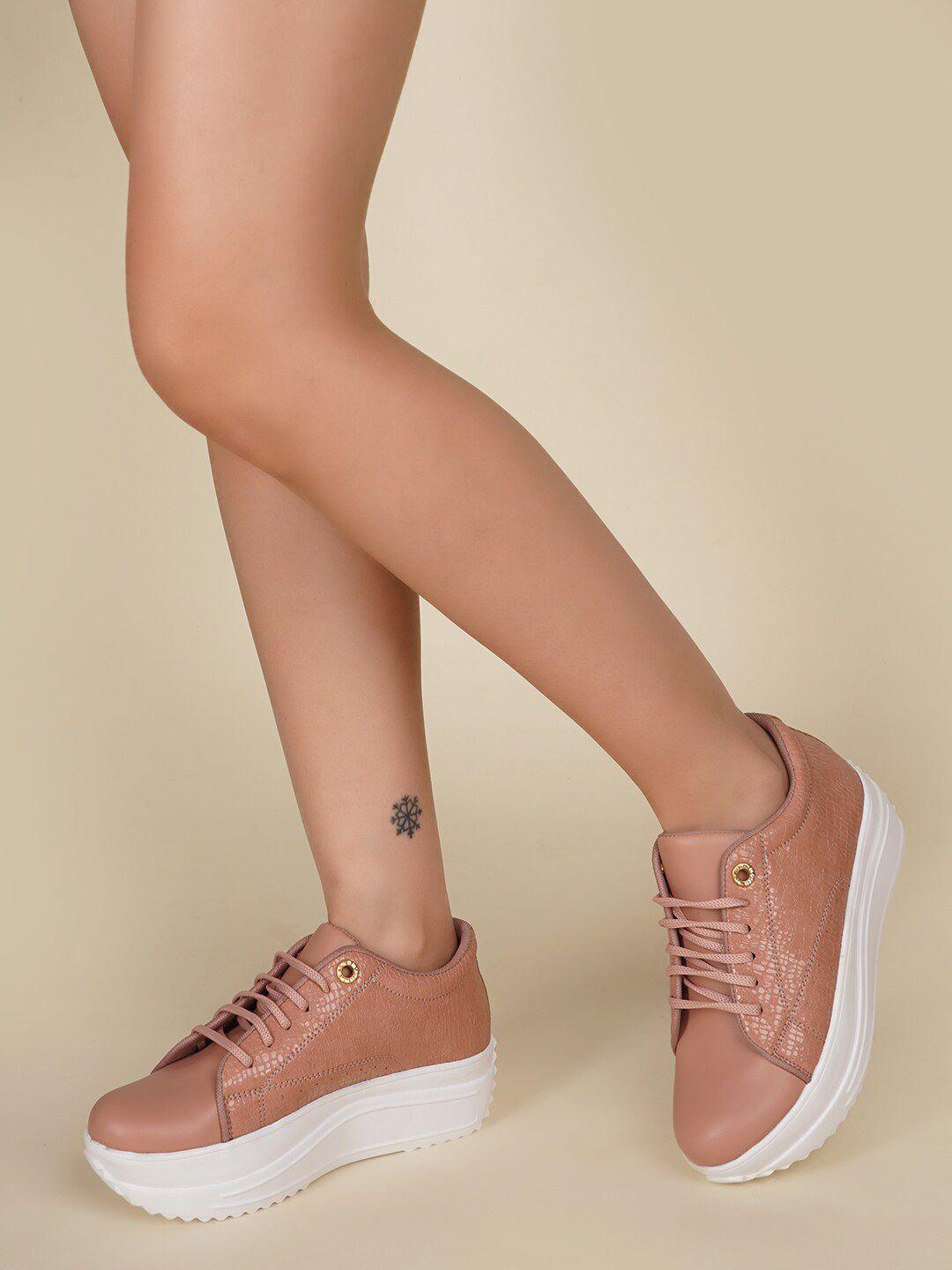 shezone women peach-coloured textured sneakers