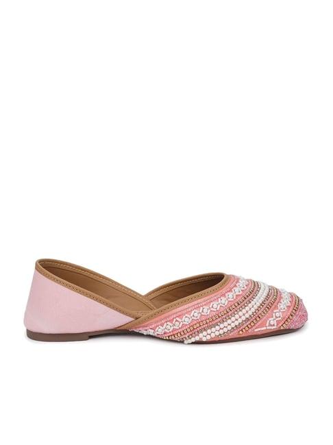 shezone women's pink ethnic juttis