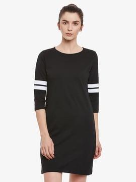 shift dress with contrast panels