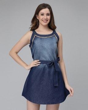 shift dress with waist tie-up