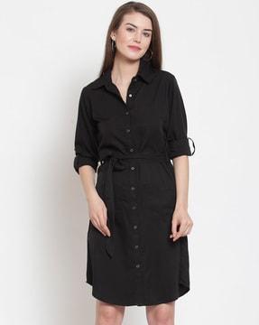 shirt dress with patch pockets and tie-up