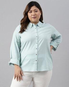 shirt top with spread collar