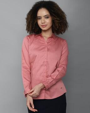 shirt with cuffed sleeves