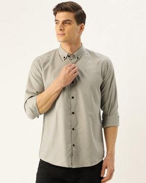 shirt with curved hemline