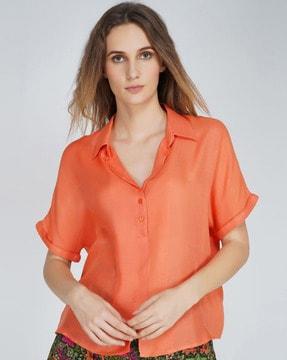 shirt with curved hemline