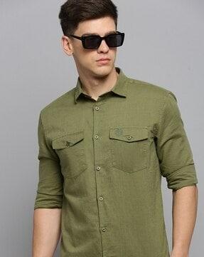 shirt with flap pockets