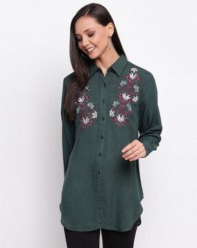 shirt with floral embroidery