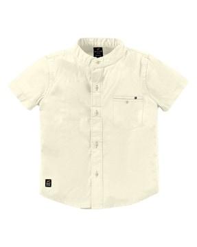 shirt with patch pocket & short sleeves