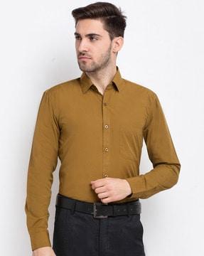 shirt with patch pocket