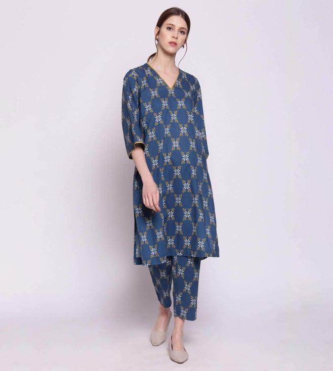 shivani bhargava blue v-neck snowflake printed cotton kurta with printed pants