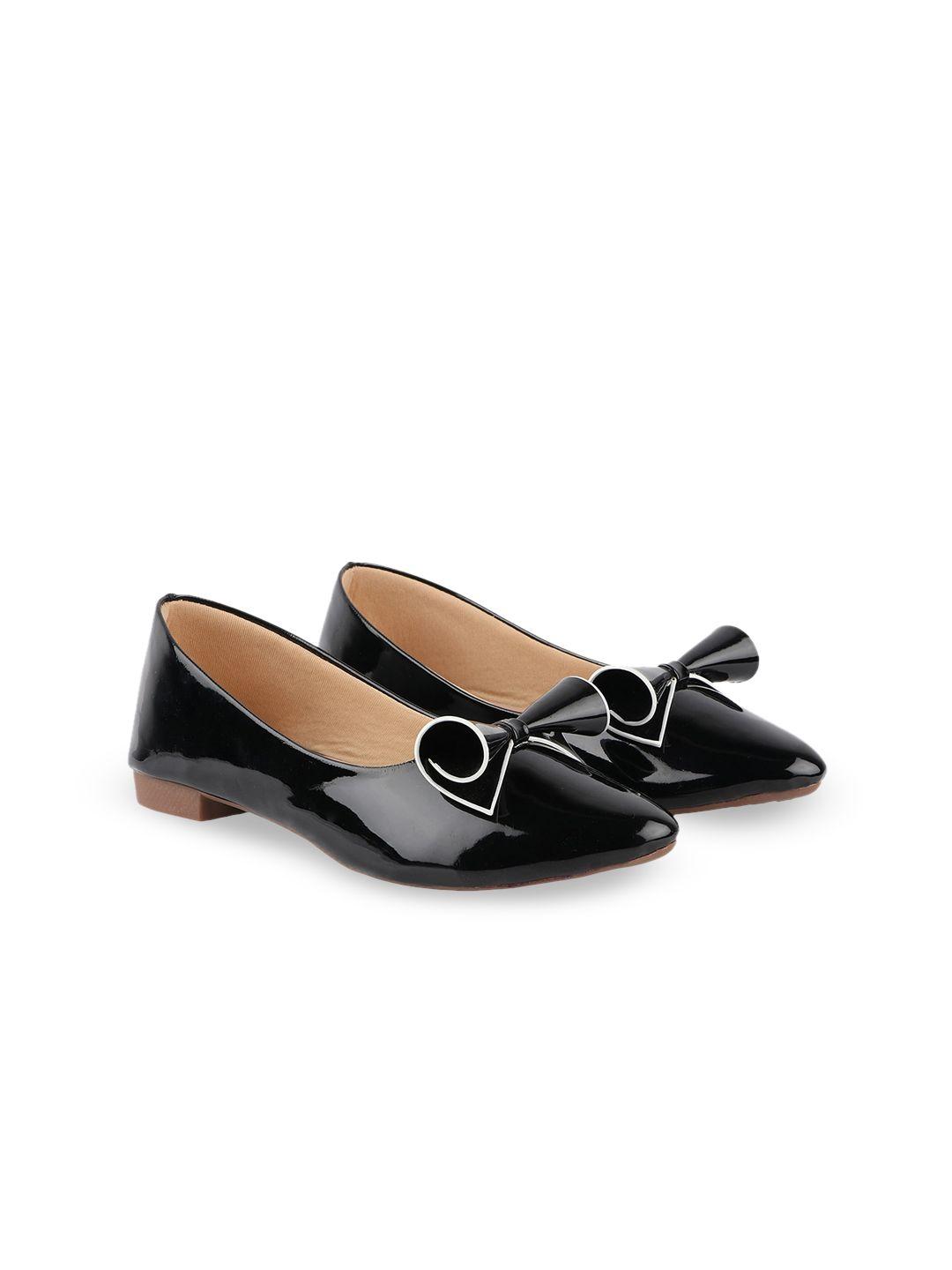 shoetopia girls black textured ballerinas with bows flats